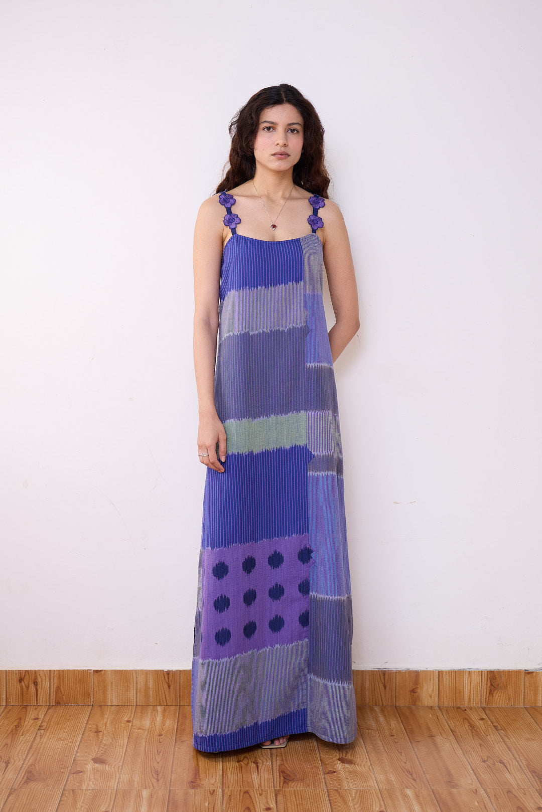 NEER DRESS