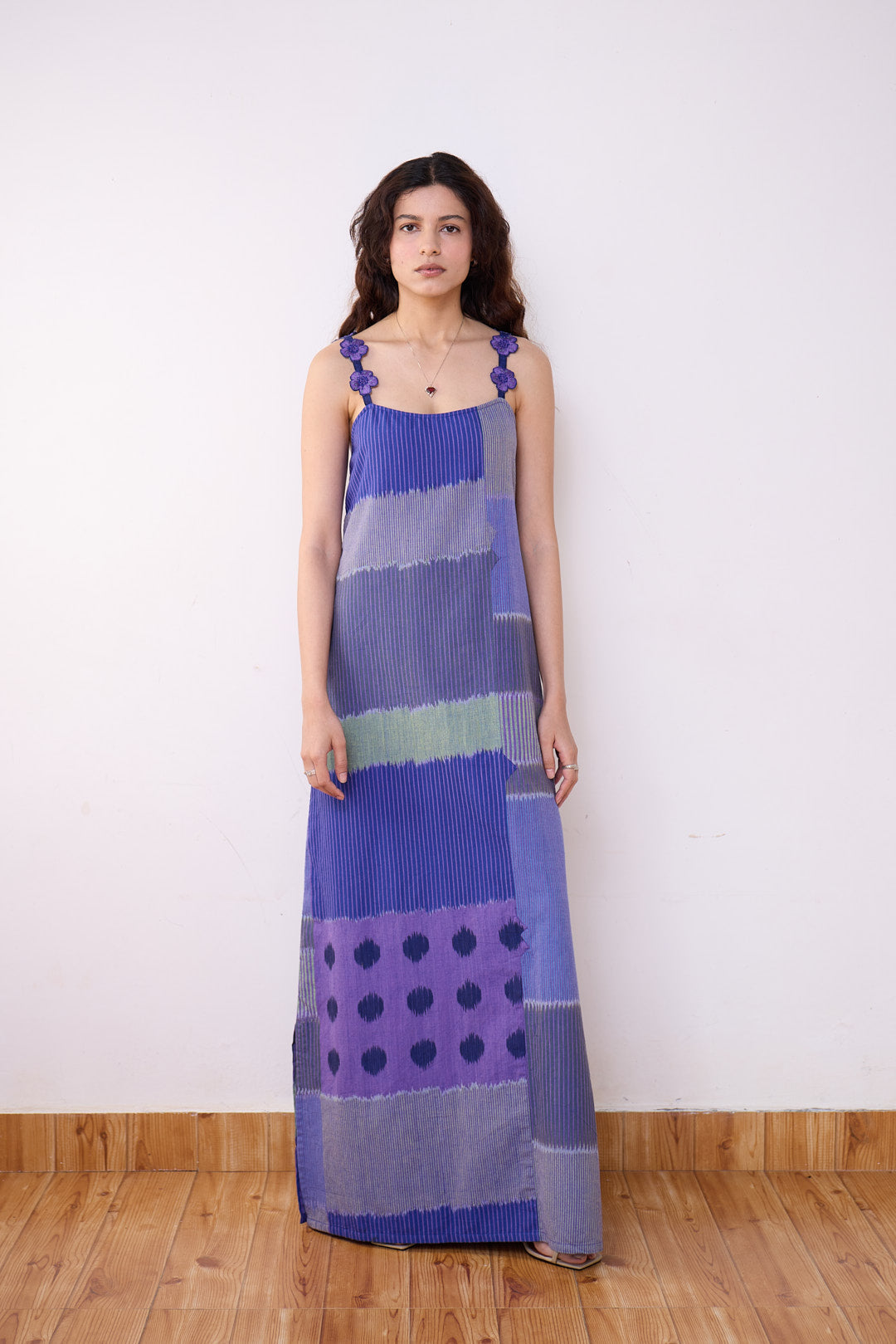 NEER DRESS